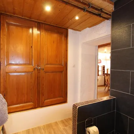 Caroline Apartment *